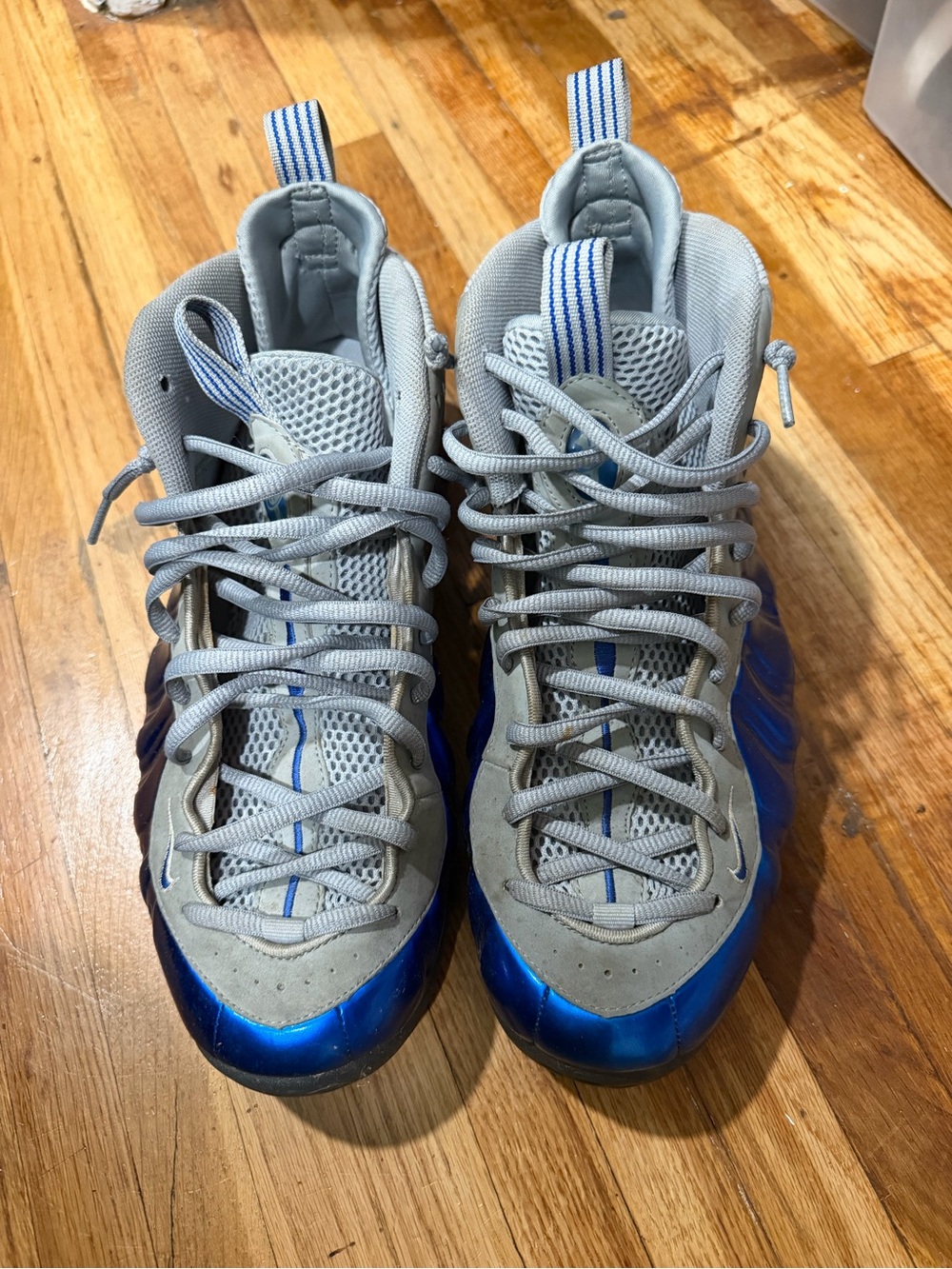 Nike Youth Metallic Blue and Gray Athletic Shoes